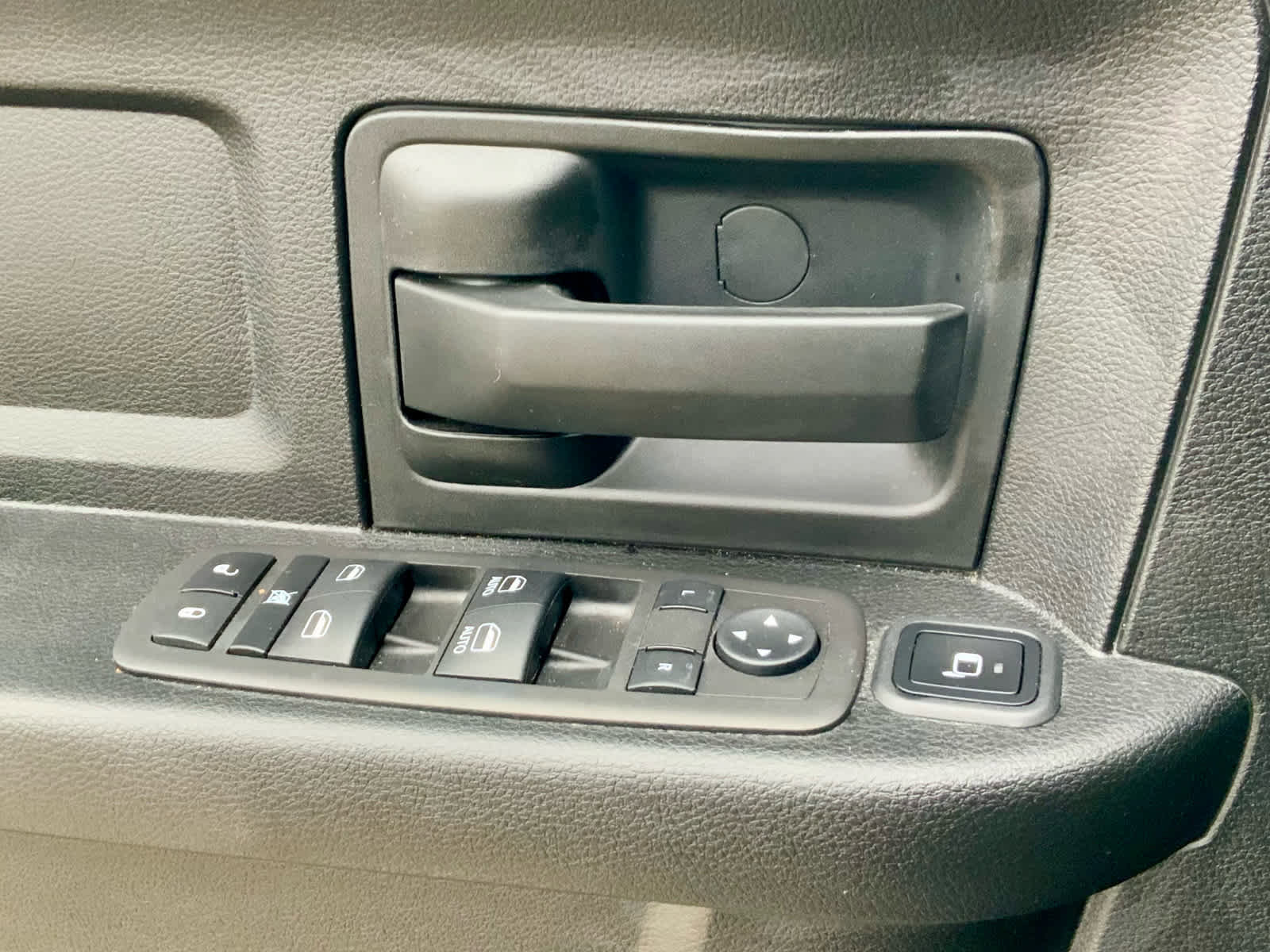 Used 2024 RAM 2500 Tradesman w/ Chrome Appearance Group image 46