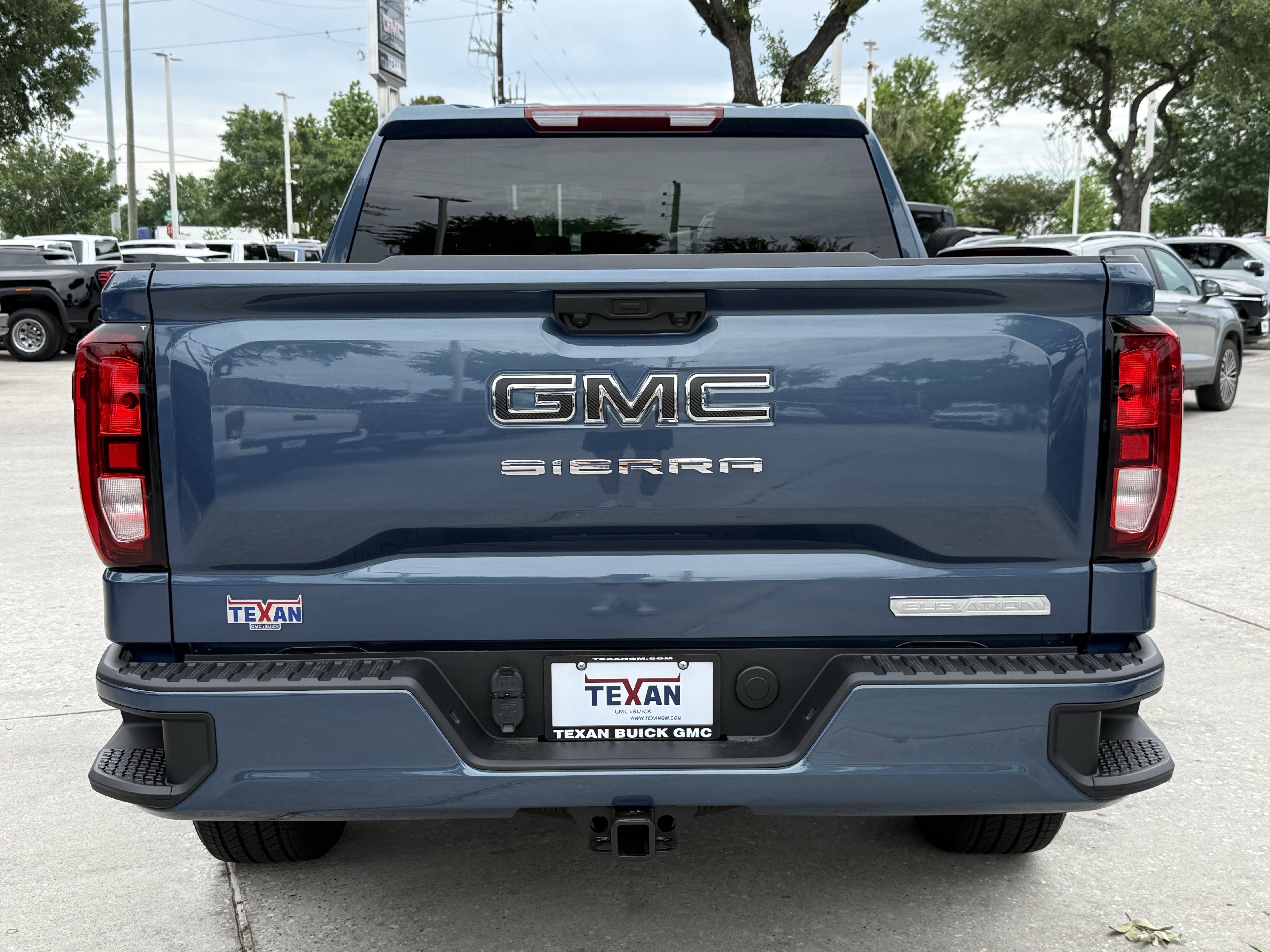 Used 2026 GMC Sierra 1500 Elevation image 6