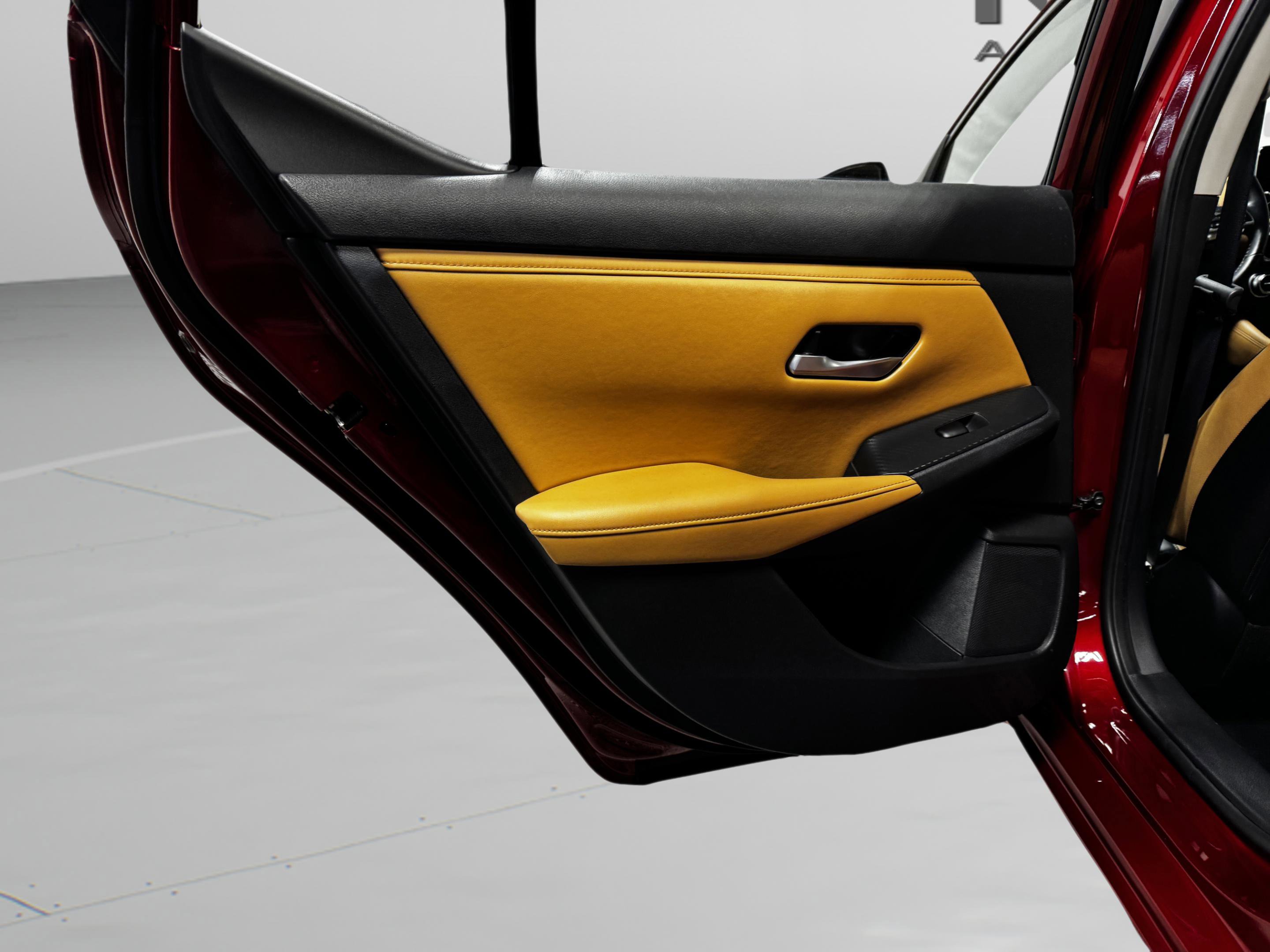 Used 2021 Nissan Sentra SV w/ SV Premium Package image 35