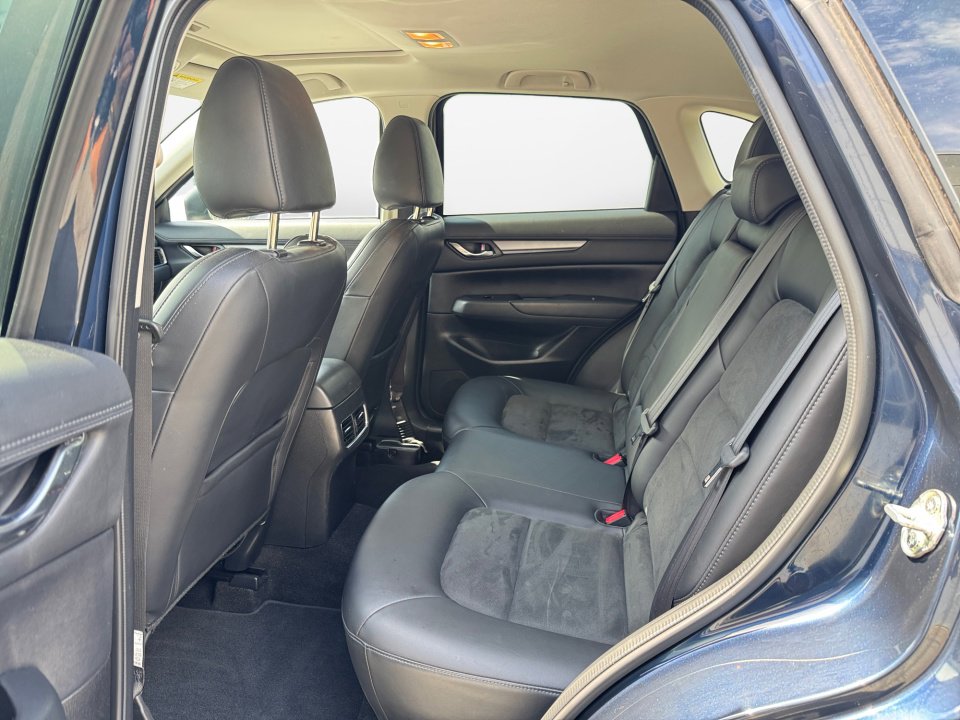 Used 2018 MAZDA CX-5 Touring w/ Preferred Equipment Package FWD image 16