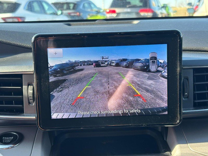 Used 2023 Ford Explorer XLT w/ Equipment Group 202A AWD/4WD image 24