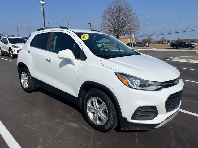 Used 2017 Chevrolet Trax LT w/ LT Convenience Package image 3
