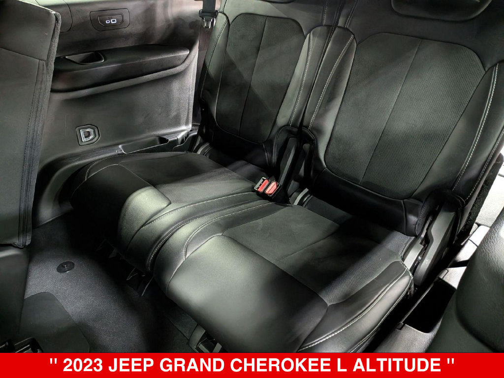 Used 2023 Jeep Grand Cherokee L Laredo AWD/4WD image 30