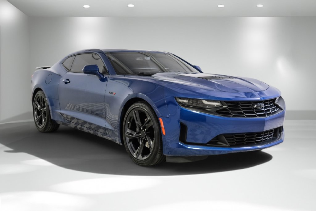 Used 2020 Chevrolet Camaro LT RWD image 5