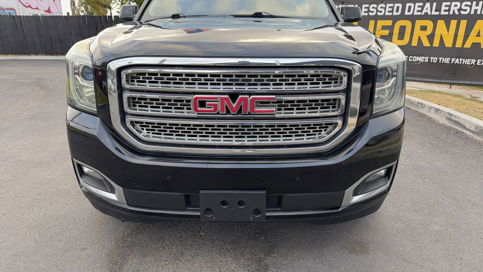 Used 2016 GMC Yukon XL SLT image 12
