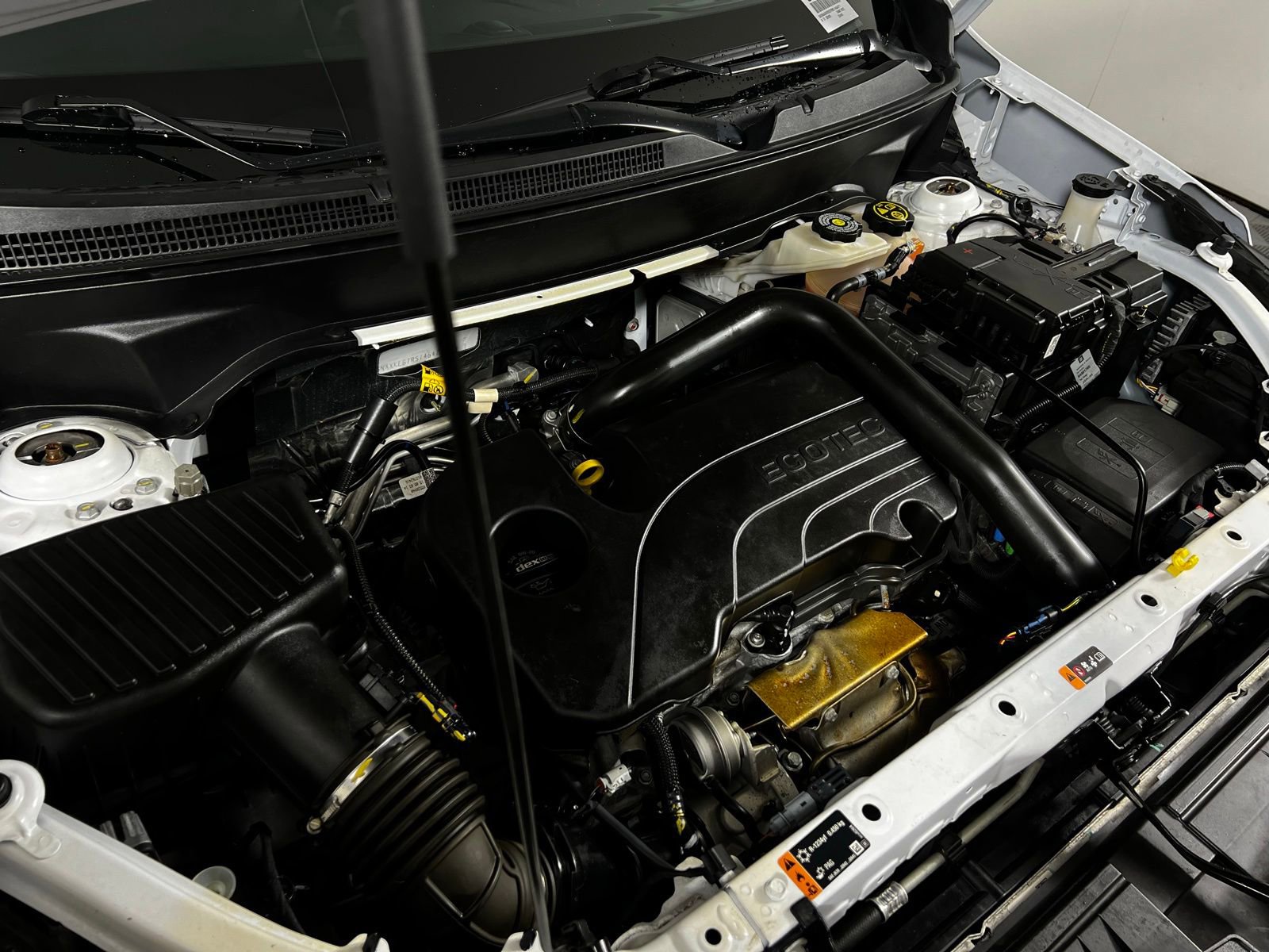 Used 2024 Chevrolet Equinox LT image 10