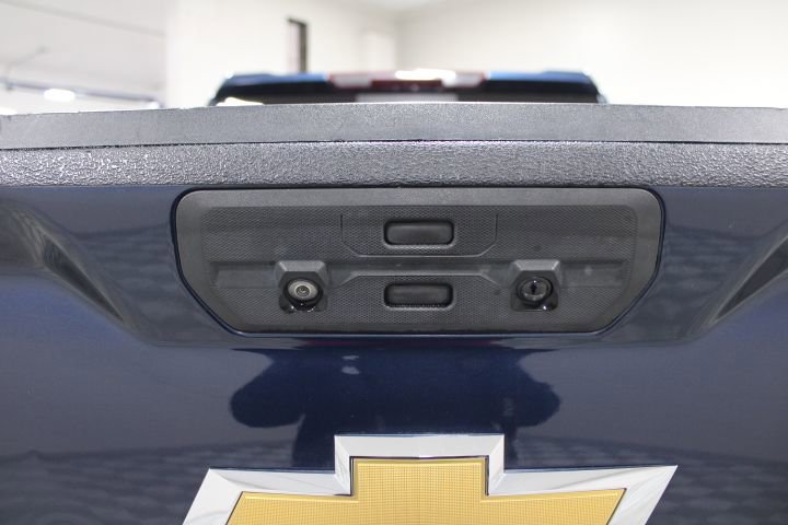 Used 2021 Chevrolet Silverado 1500 LTZ w/ Z71 Off-Road Package image 17