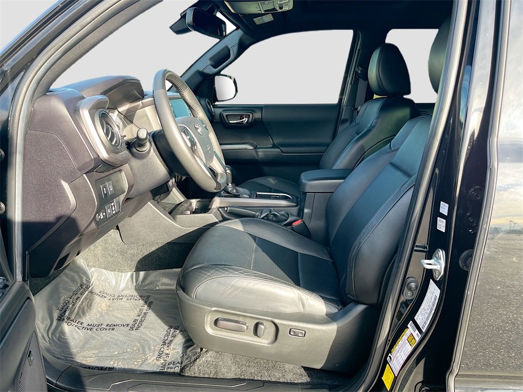 Used 2023 Toyota Tacoma TRD Sport image 21