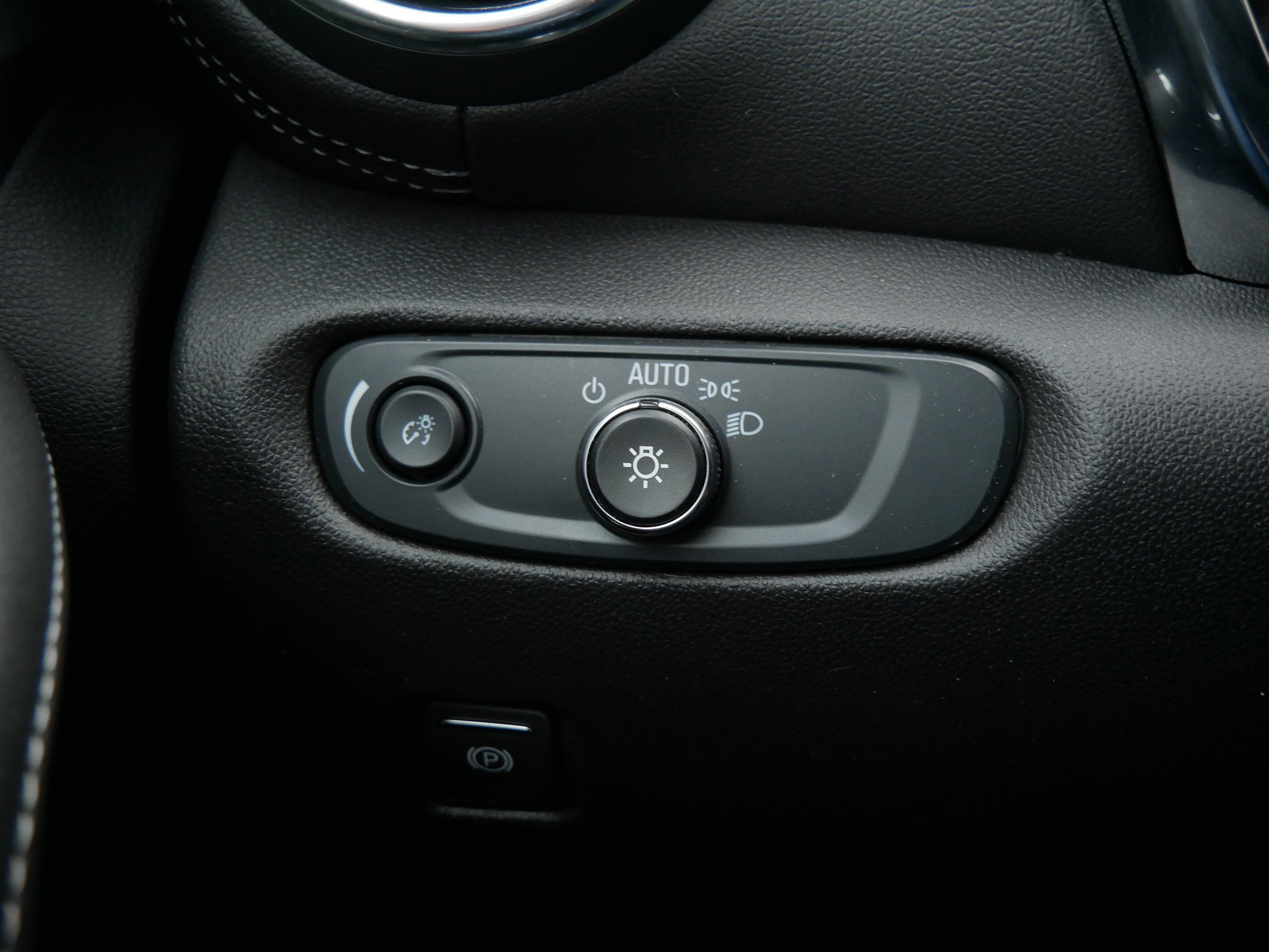 Used 2024 Chevrolet Blazer LT w/ Convenience Package image 26