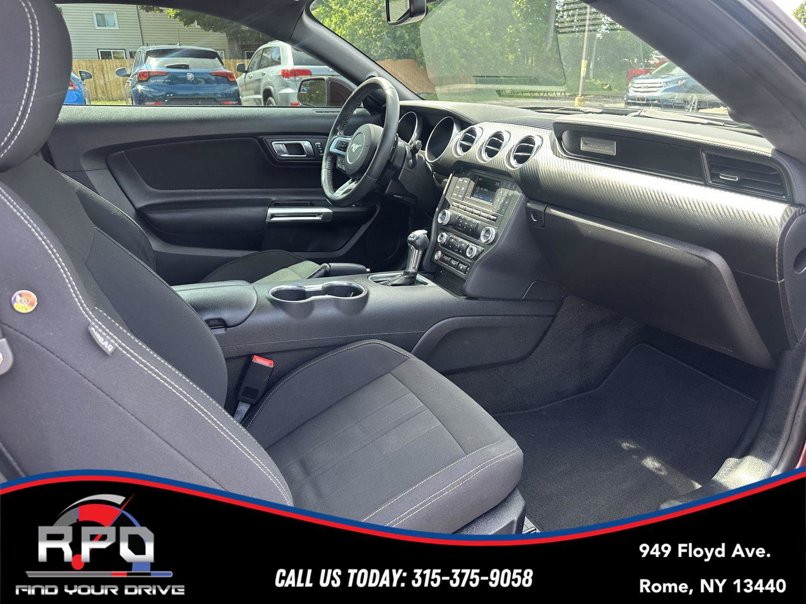 Used 2018 Ford Mustang Coupe RWD image 27