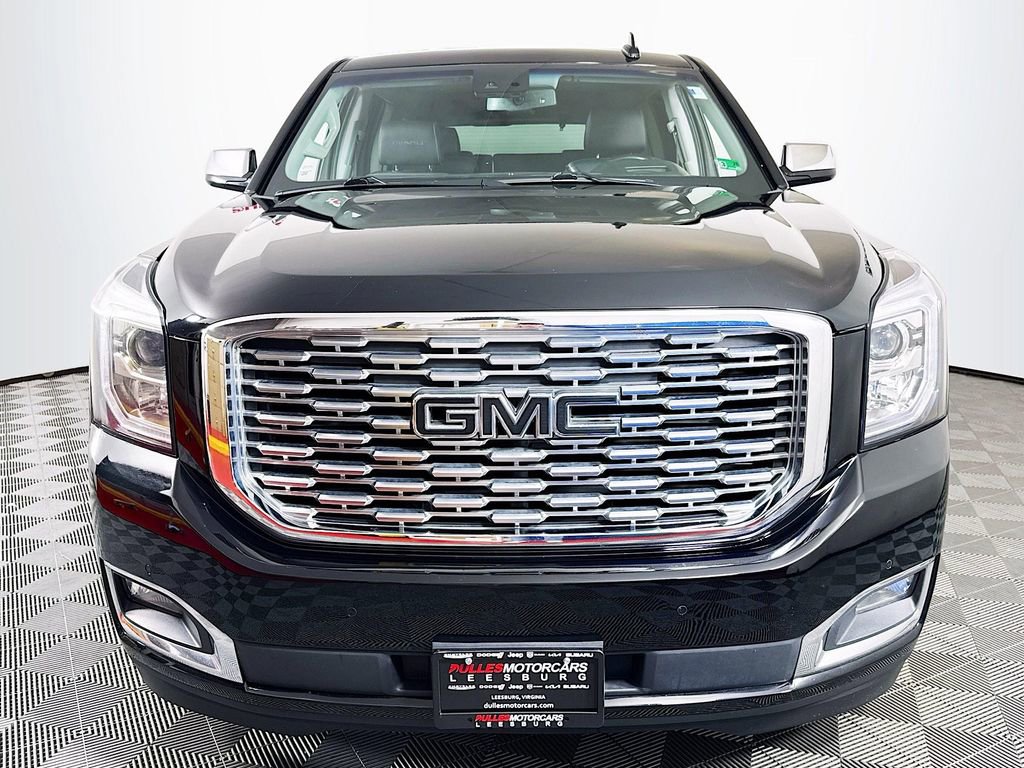 Used 2019 GMC Yukon Denali w/ Denali Ultimate Black Edition AWD/4WD image 2
