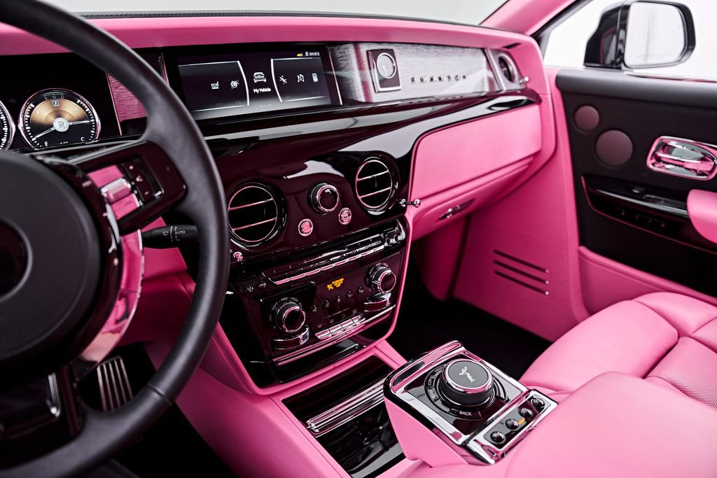 Used 2024 Rolls-Royce Phantom Sedan w/ The Phantom Package RWD image 72