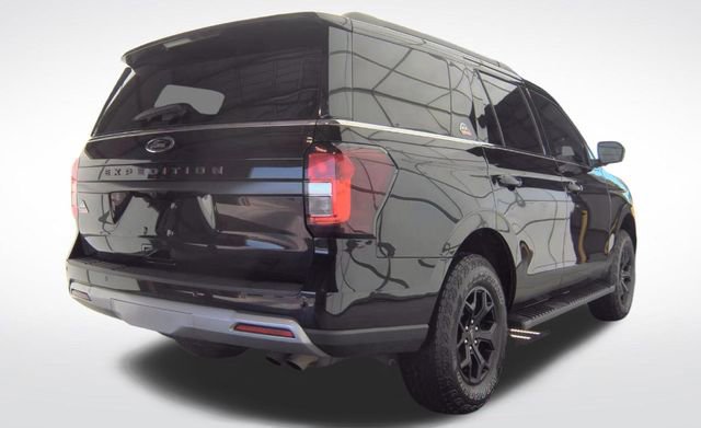 Used 2022 Ford Expedition Timberline AWD/4WD image 2