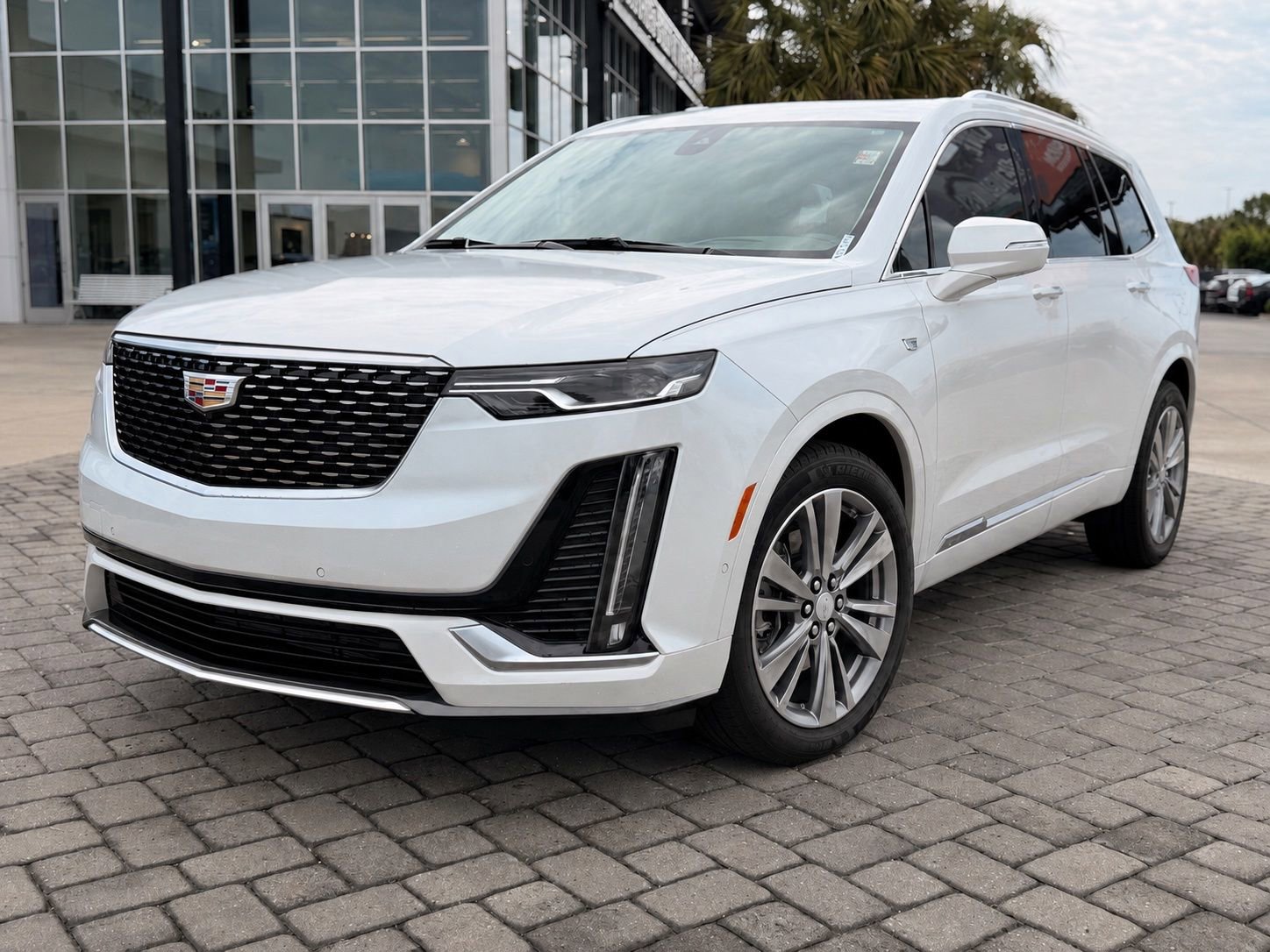 Used 2025 Cadillac XT6 Premium Luxury w/ Technology Package FWD video 1