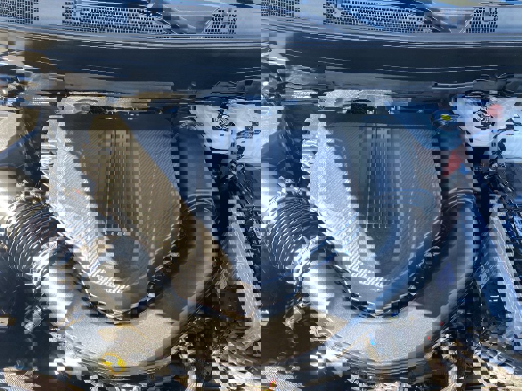 Used 2025 GMC Acadia Elevation image 33