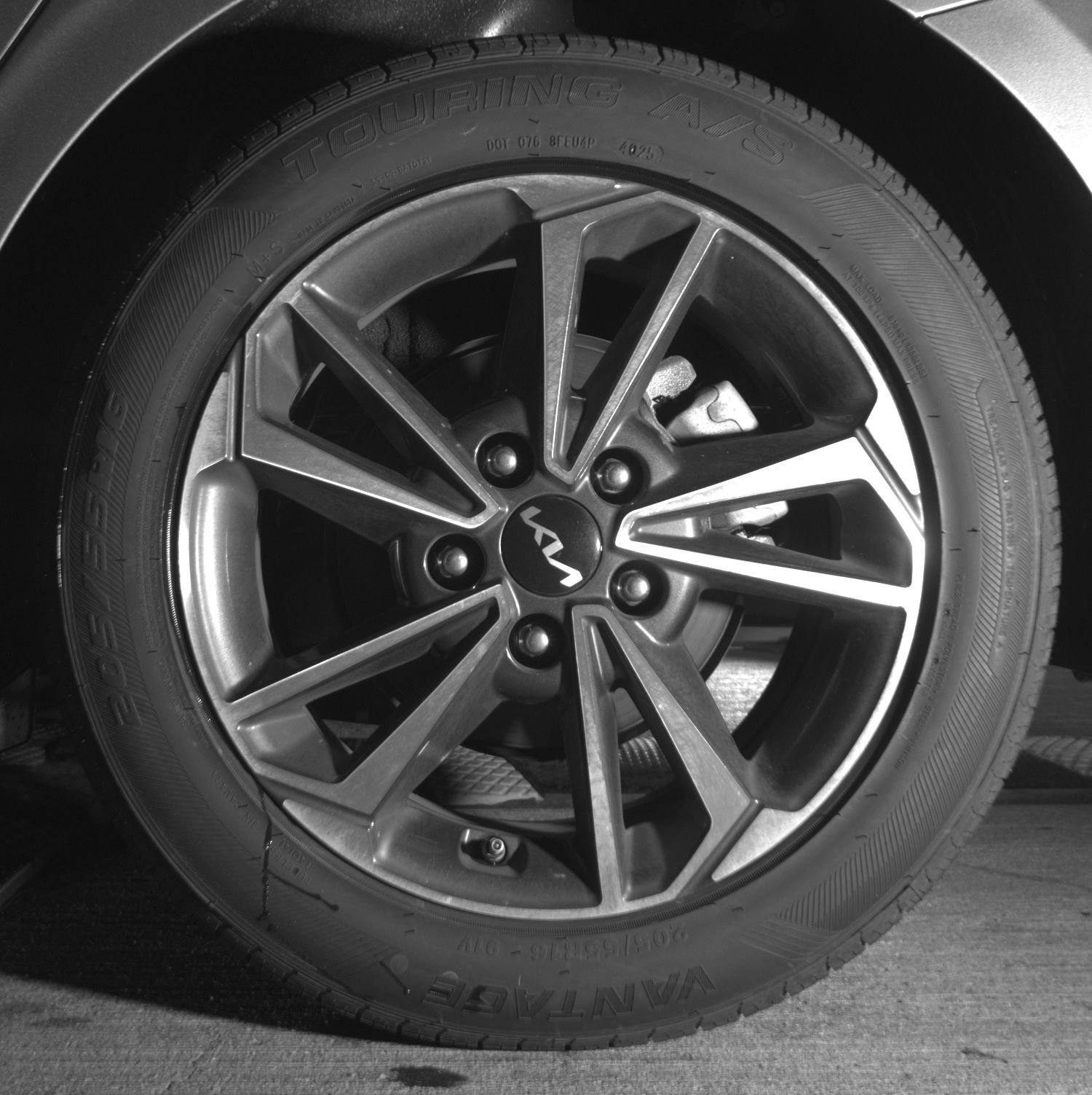 Used 2024 Kia Forte LXS image 19