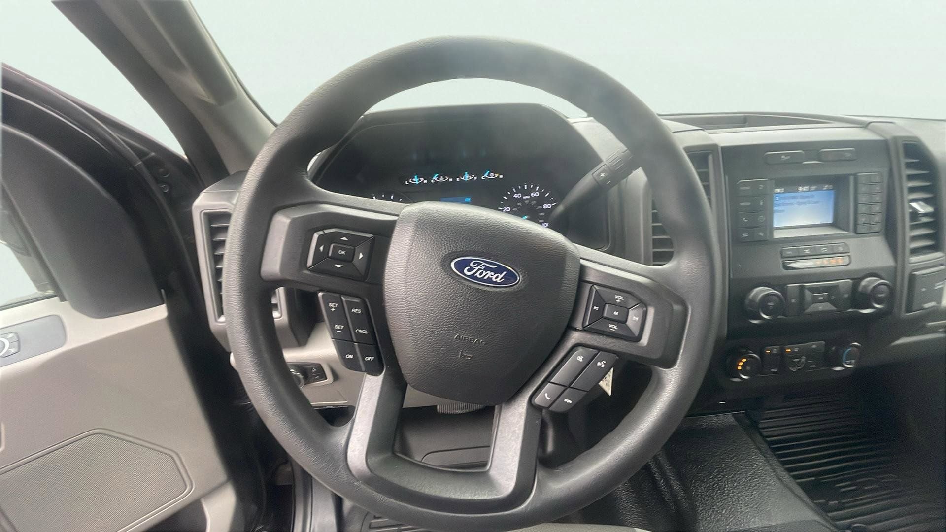 Used 2022 Ford F250 XL w/ STX Appearance Package image 14