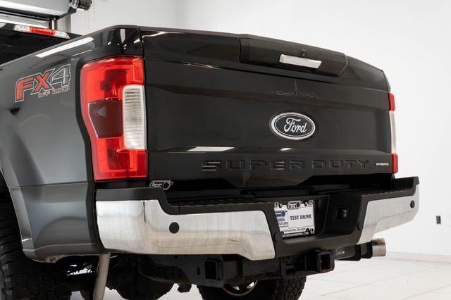 Used 2017 Ford F250 XLT w/ XLT Premium Package AWD/4WD image 12