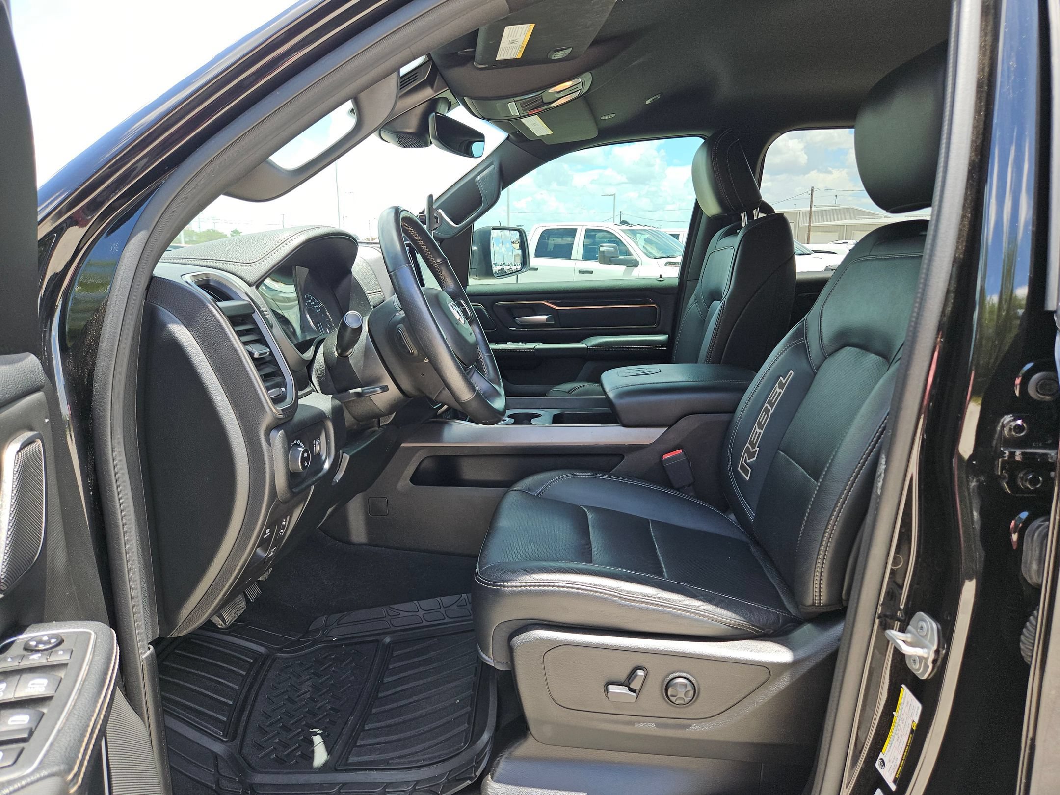 Used 2020 RAM 1500 Rebel w/ Rebel Level 2 Equipment Group AWD/4WD image 9