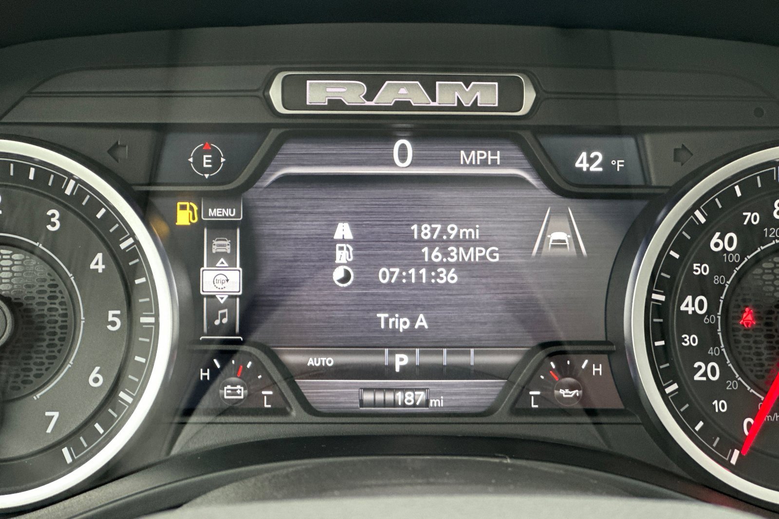 New 2026 RAM 1500 4x4 Crew Cab image 28