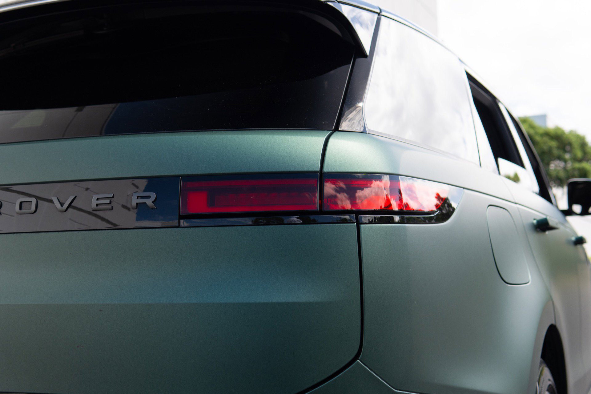 Used 2025 Land Rover Range Rover Sport Dynamic SE AWD/4WD image 16