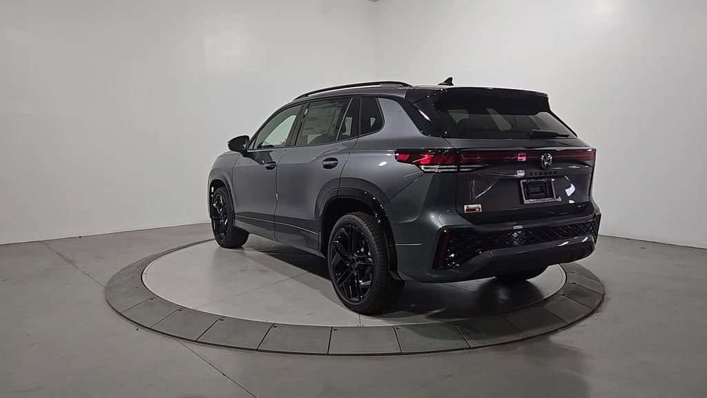 New 2026 Volkswagen Tiguan SE R-Line image 3