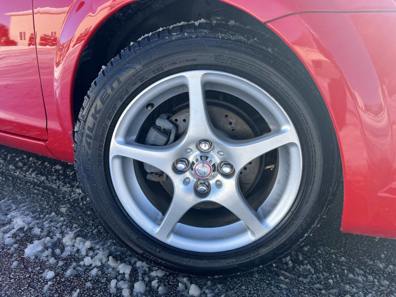 Used 2003 Toyota MR2 Base 2dr Convertible image 37