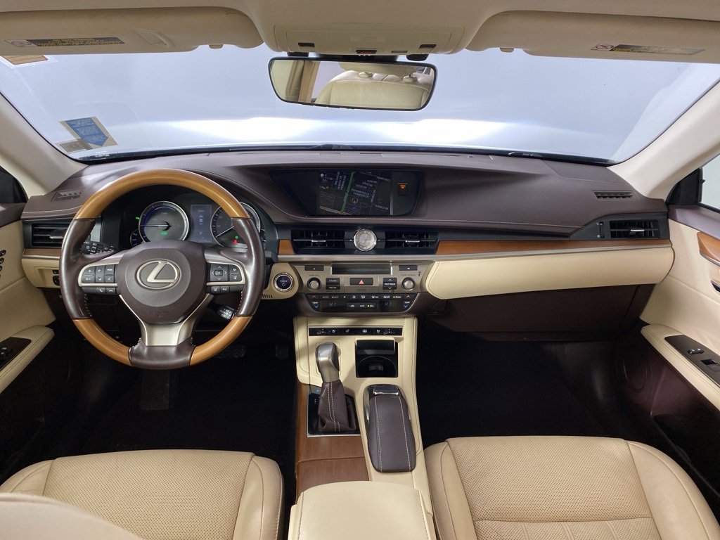Used 2018 Lexus ES 300h image 19