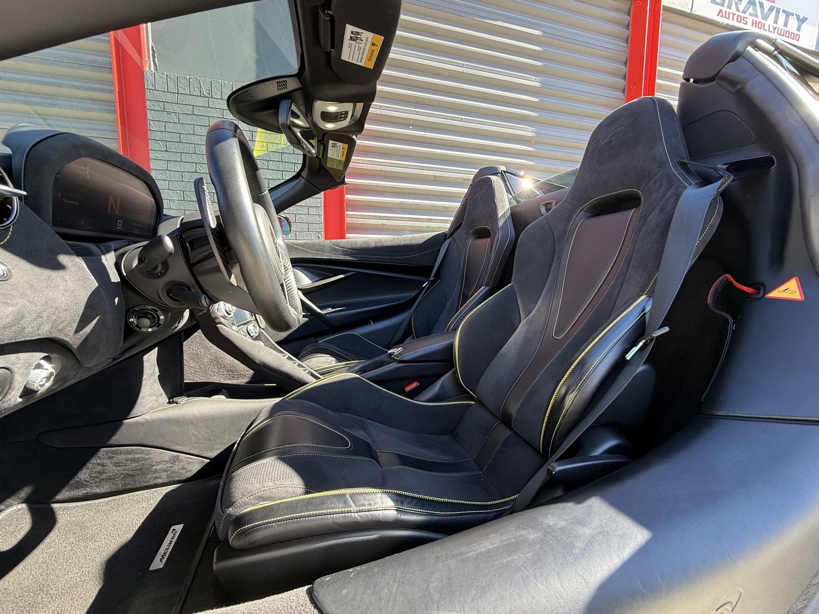 Used 2022 McLaren 720S Luxury image 27