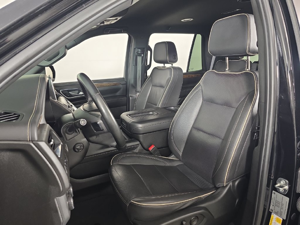 Used 2024 Chevrolet Tahoe Premier AWD/4WD image 25