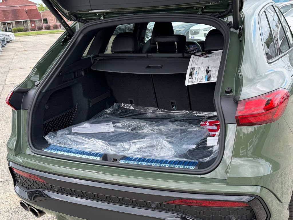 New 2026 Audi SQ5 Prestige AWD/4WD image 14