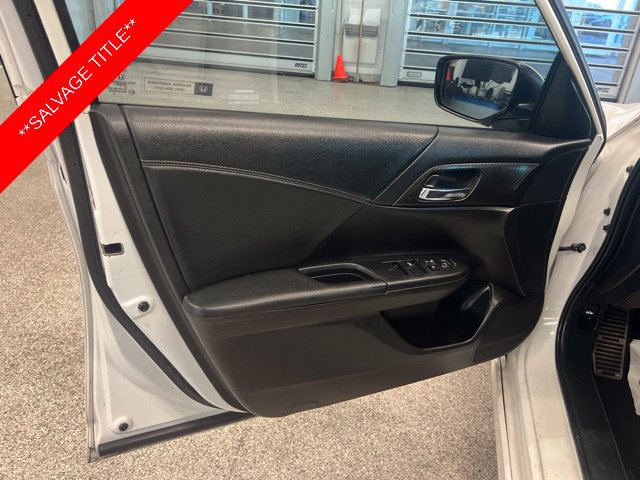 Used 2017 Honda Accord Sport image 14