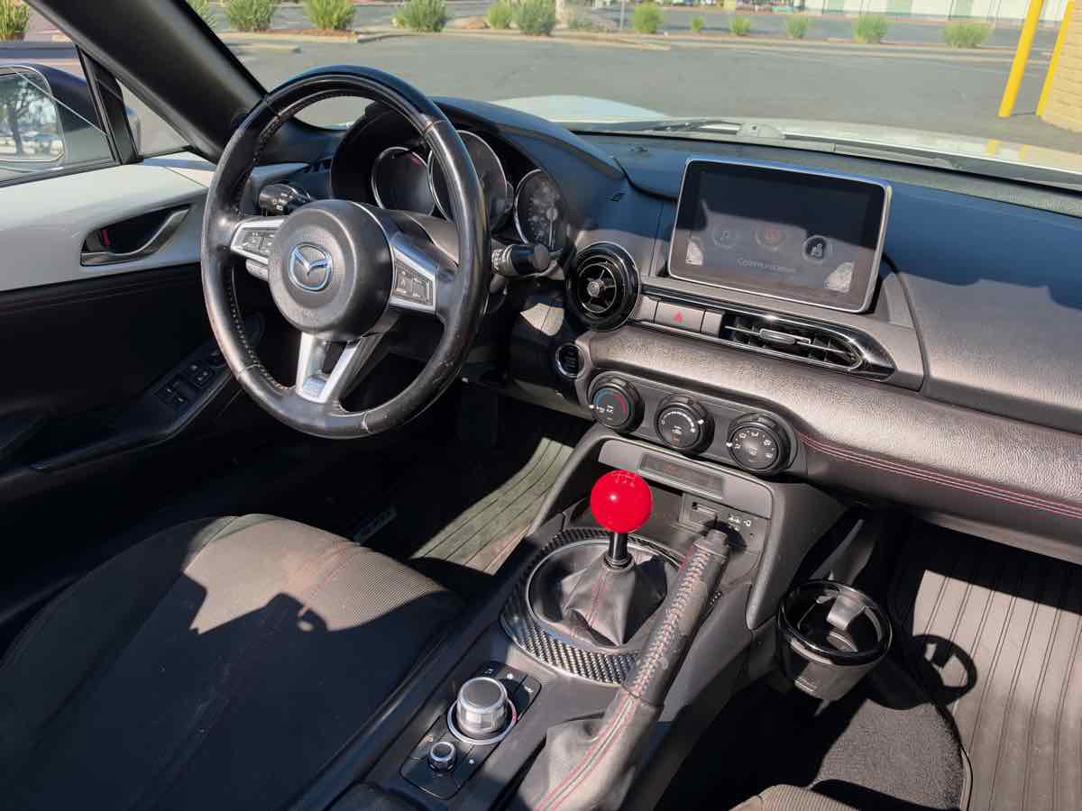 Used 2016 MAZDA MX-5 Miata Club RWD image 19