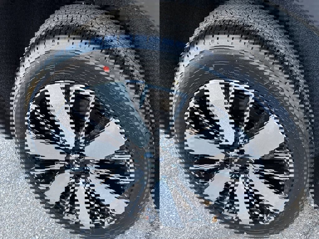 New 2025 Mitsubishi Outlander SEL image 12