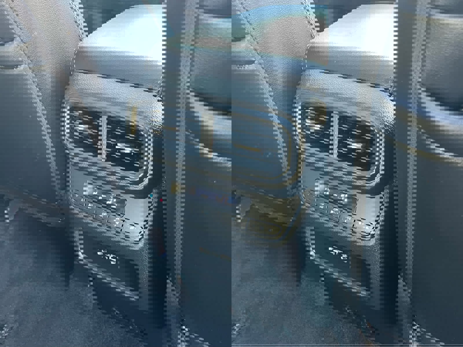 Used 2023 Honda Pilot Touring image 24