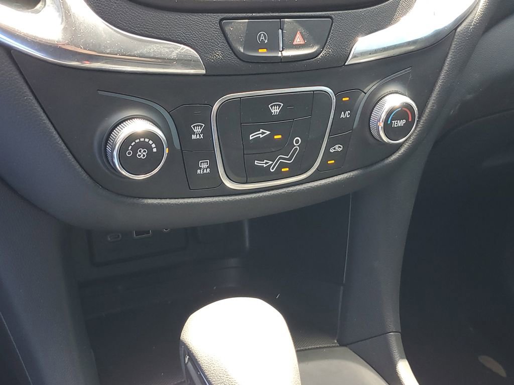 Used 2023 Chevrolet Equinox LT image 27