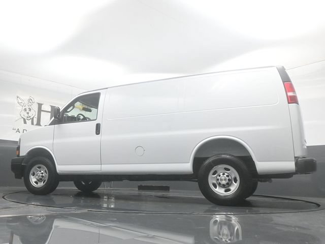 New 2026 Chevrolet Express 2500 w/ Driver Convenience Package RWD image 33