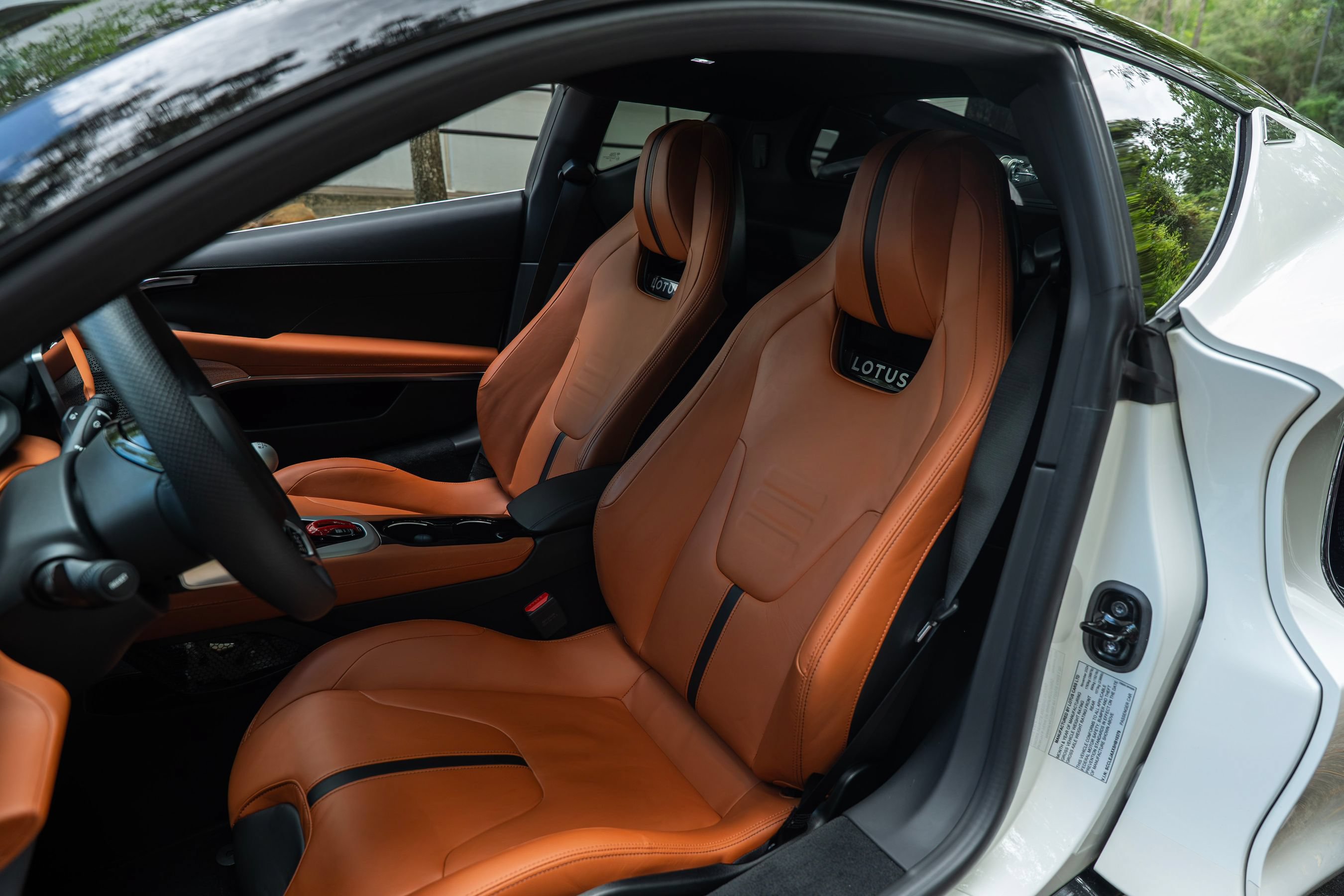 Used 2025 Lotus Emira RWD image 8