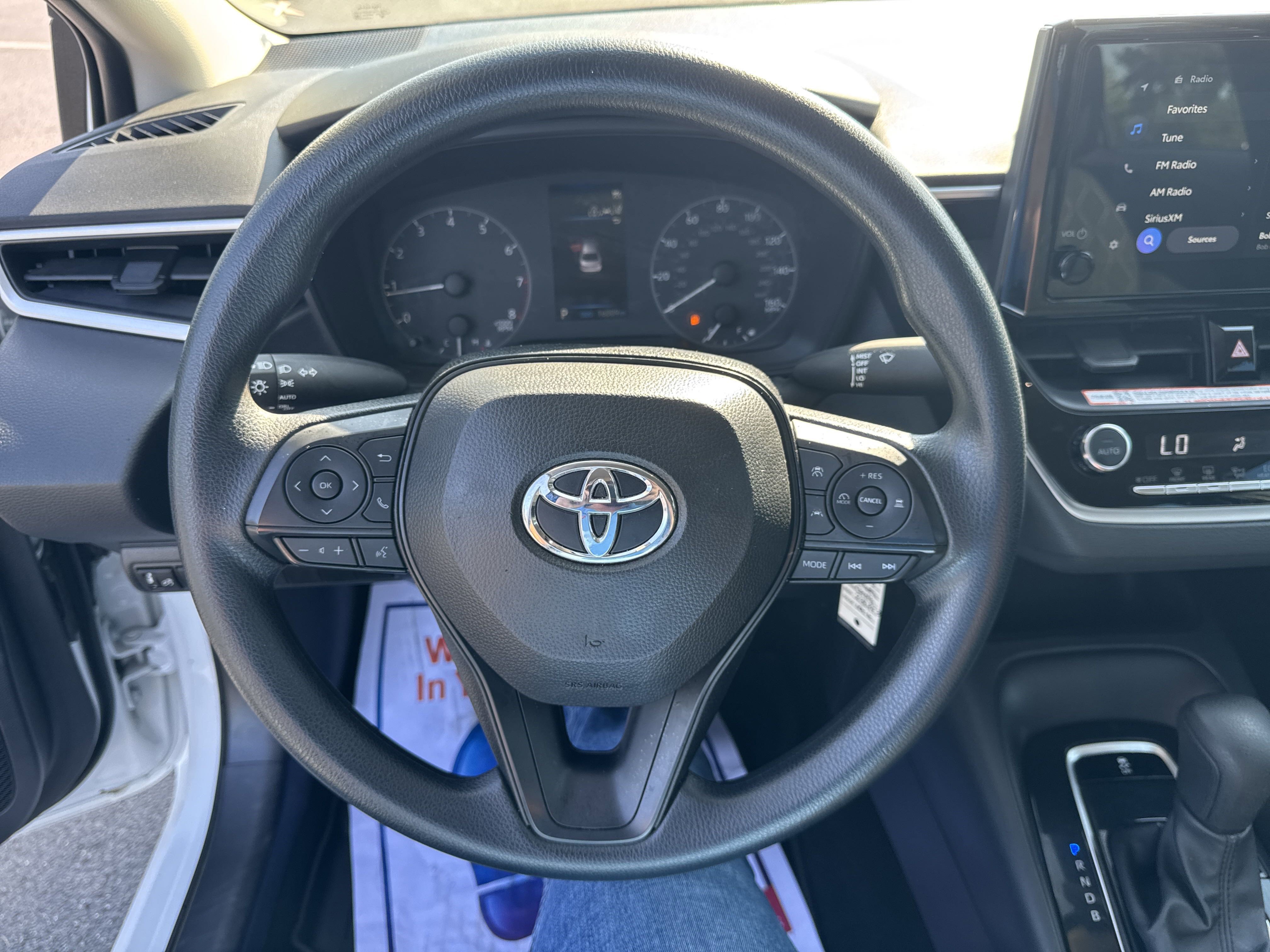 Used 2025 Toyota Corolla LE FWD image 16