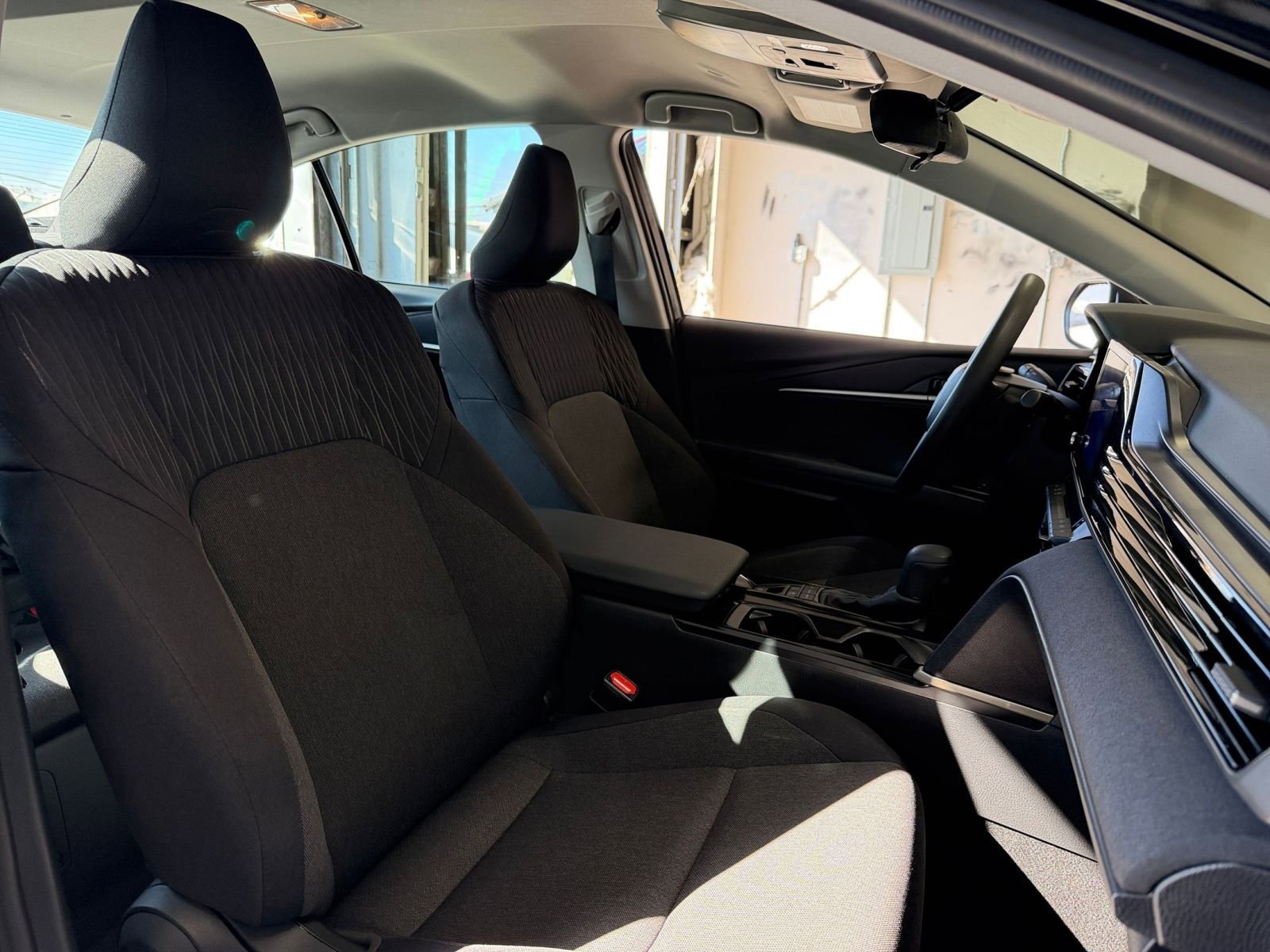 Used 2025 Toyota Camry LE image 35