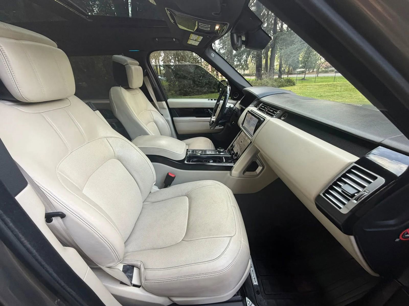 Used 2018 Land Rover Range Rover Long Wheelbase Supercharged AWD/4WD image 10