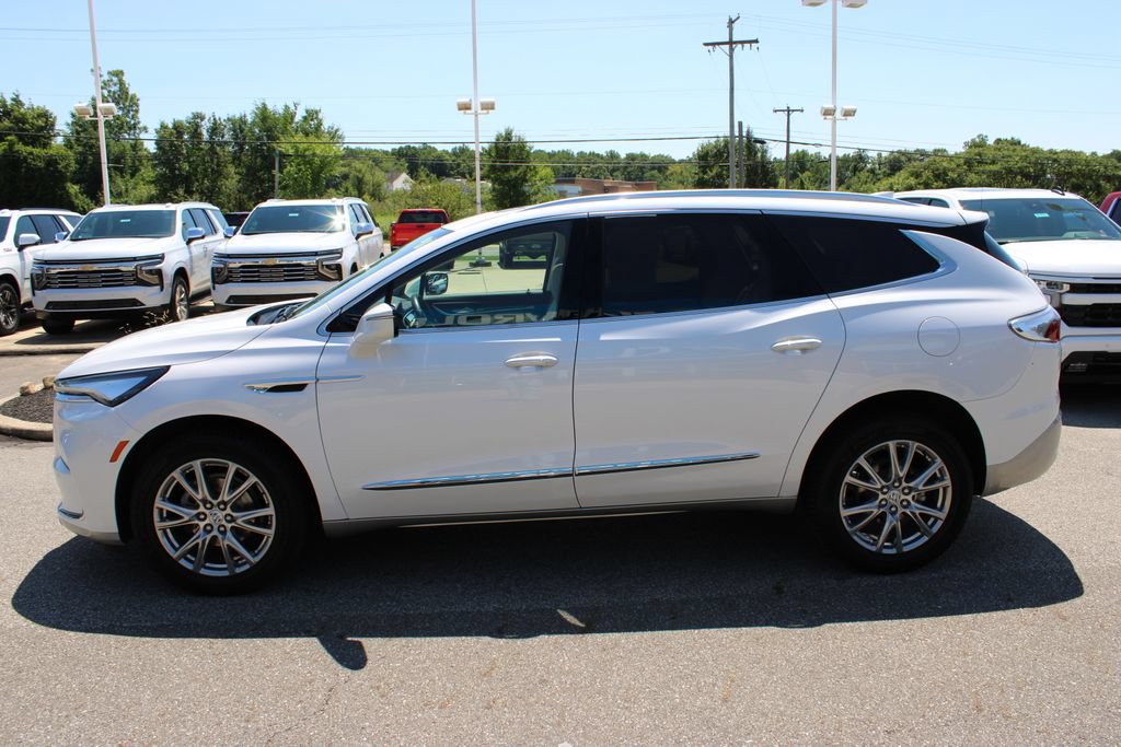 Certified 2023 Buick Enclave Essence w/ Experience Buick Package AWD/4WD image 26