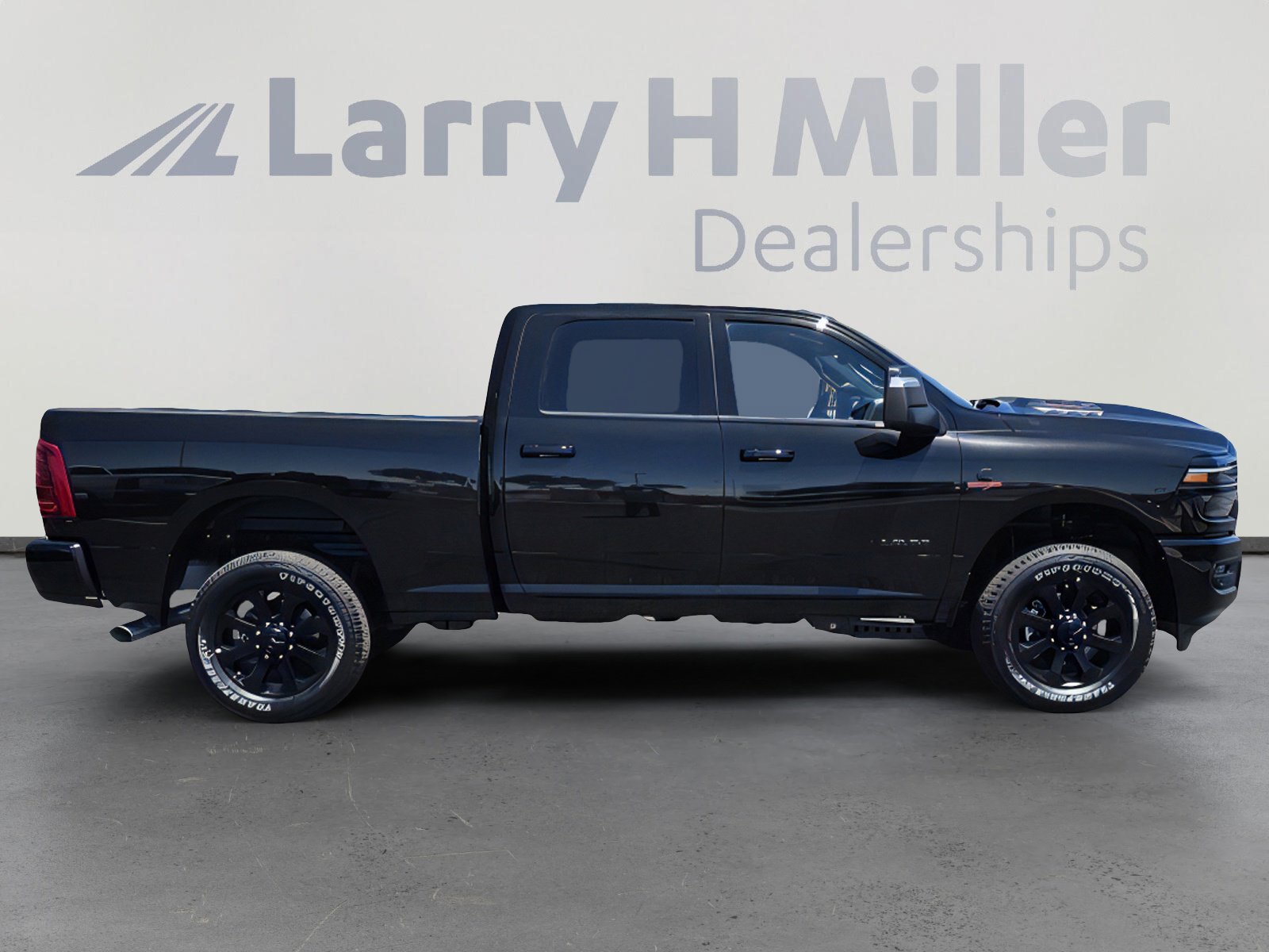 New 2026 RAM 2500 Laramie w/ Night Edition image 6