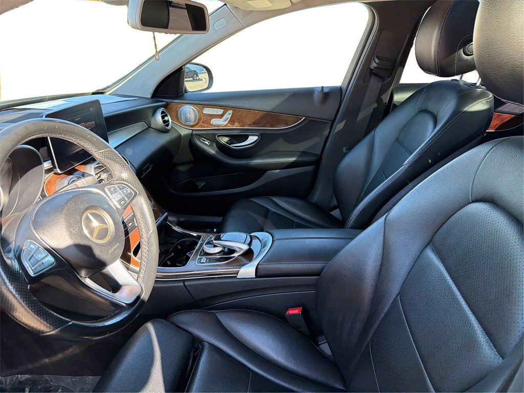 Used 2015 Mercedes-Benz C 300 4MATIC Sedan w/ Multimedia Package image 10