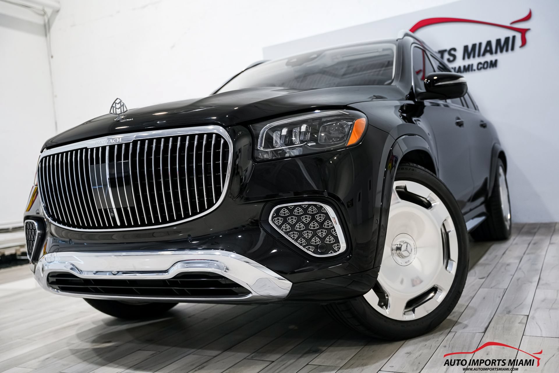Used 2024 Mercedes-Benz Maybach GLS 600 4MATIC image 2