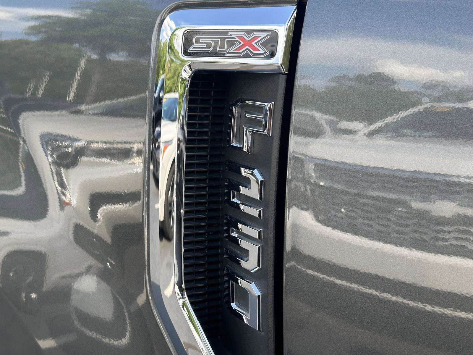 Used 2019 Ford F250 XL w/ STX Appearance Package AWD/4WD image 10