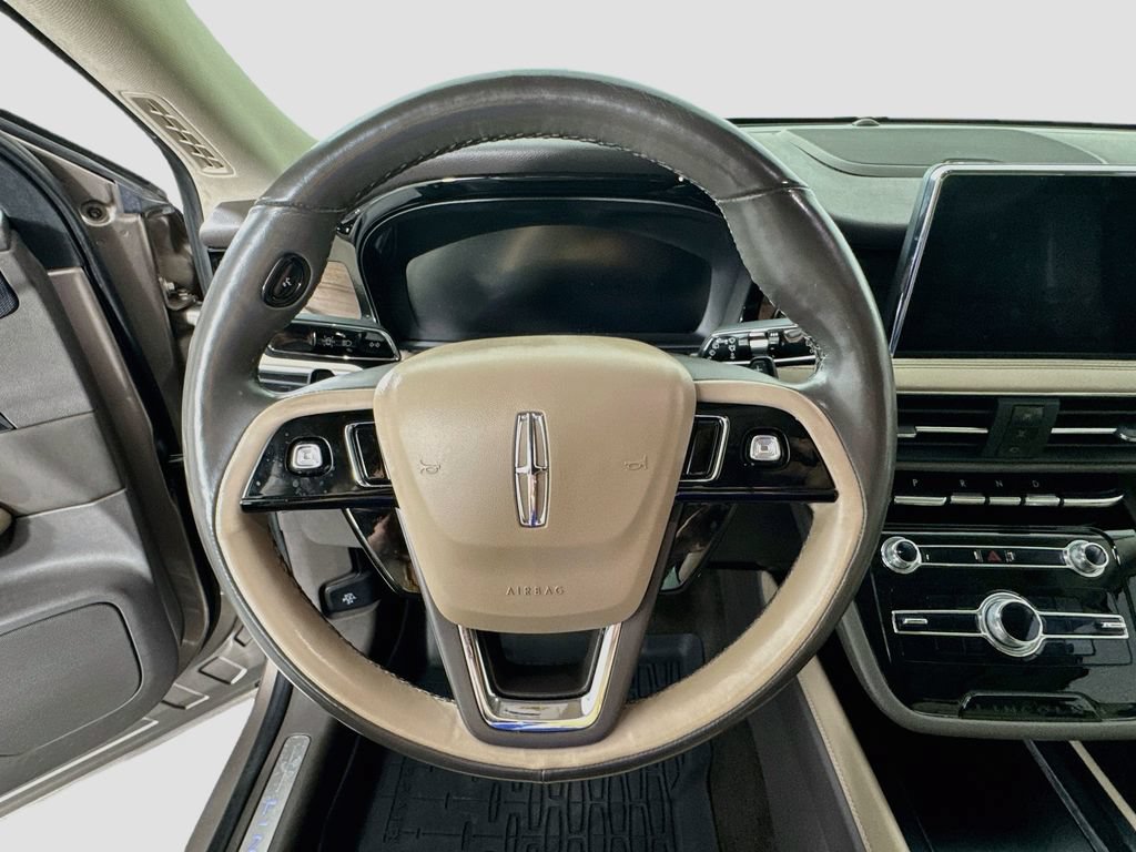 Used 2020 Lincoln Corsair Reserve w/ Equipment Group 201A FWD image 11