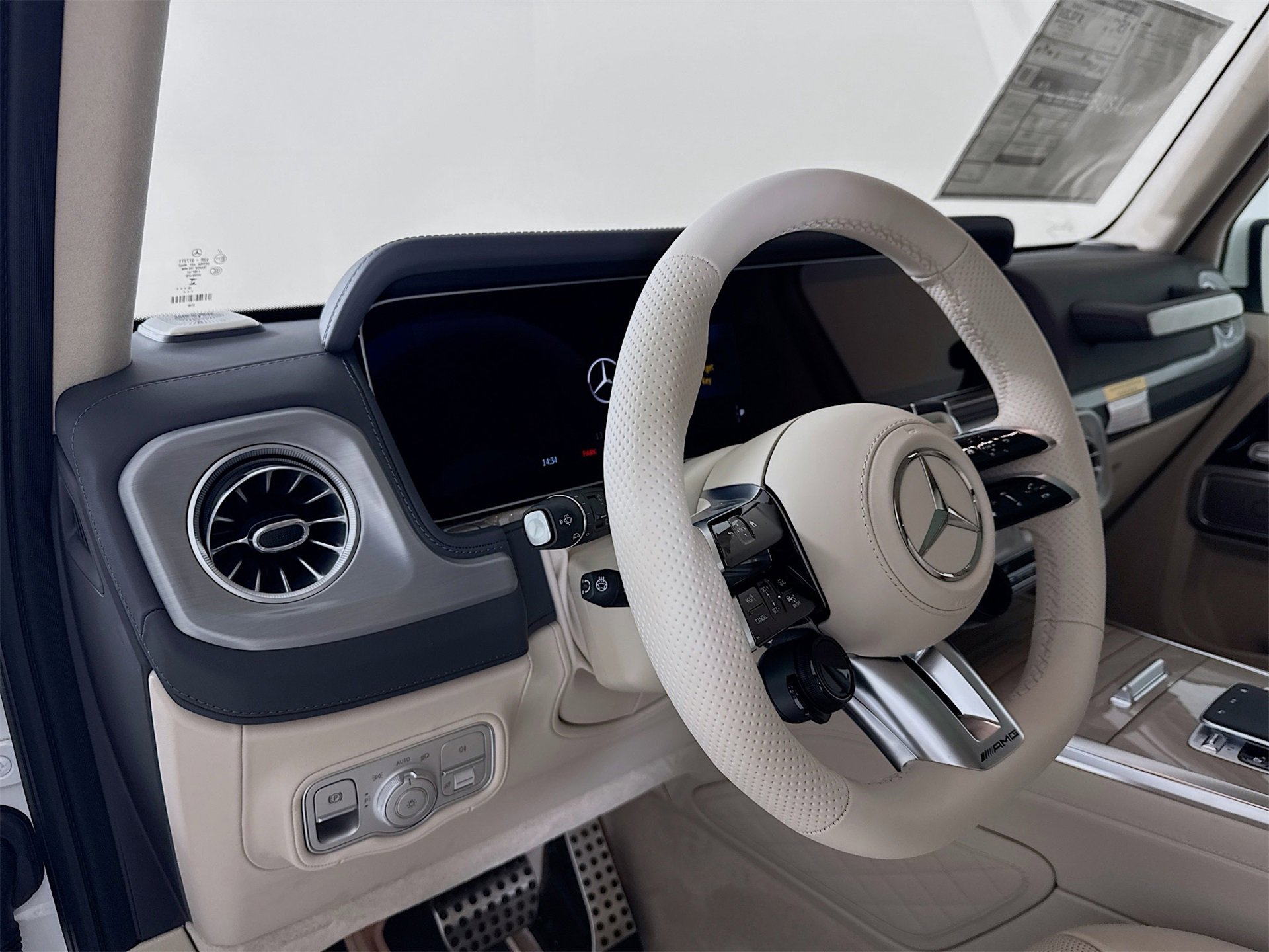 New 2026 Mercedes-Benz G 63 AMG 4MATIC image 10