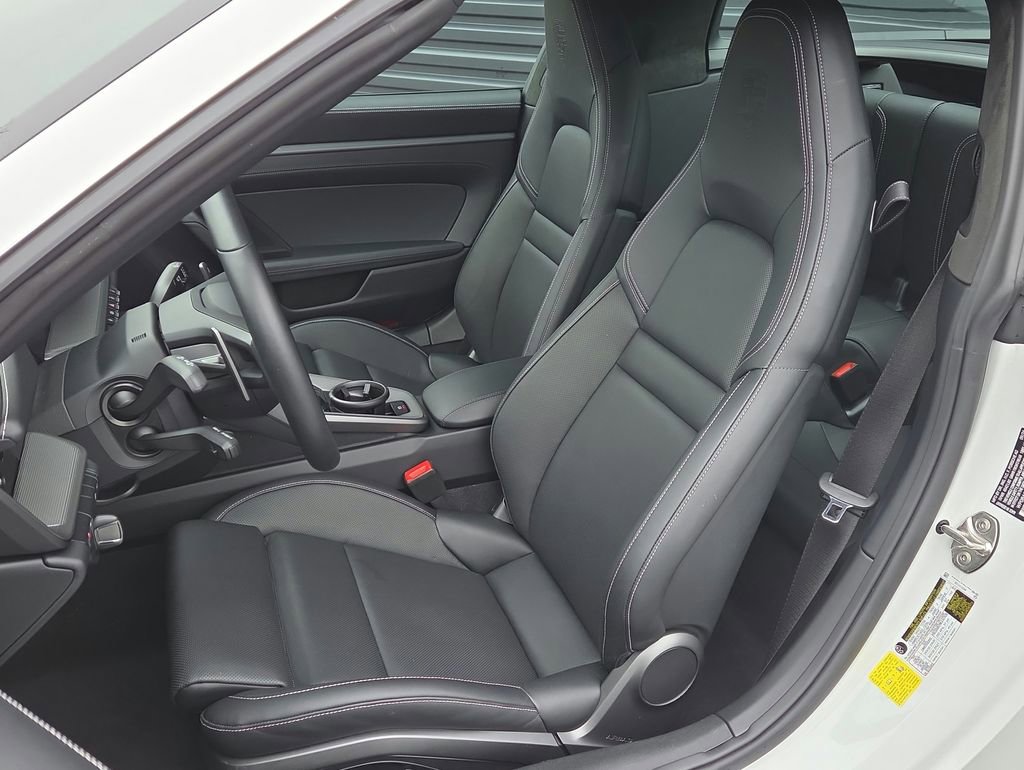 Certified 2024 Porsche 911 Targa 4 image 5