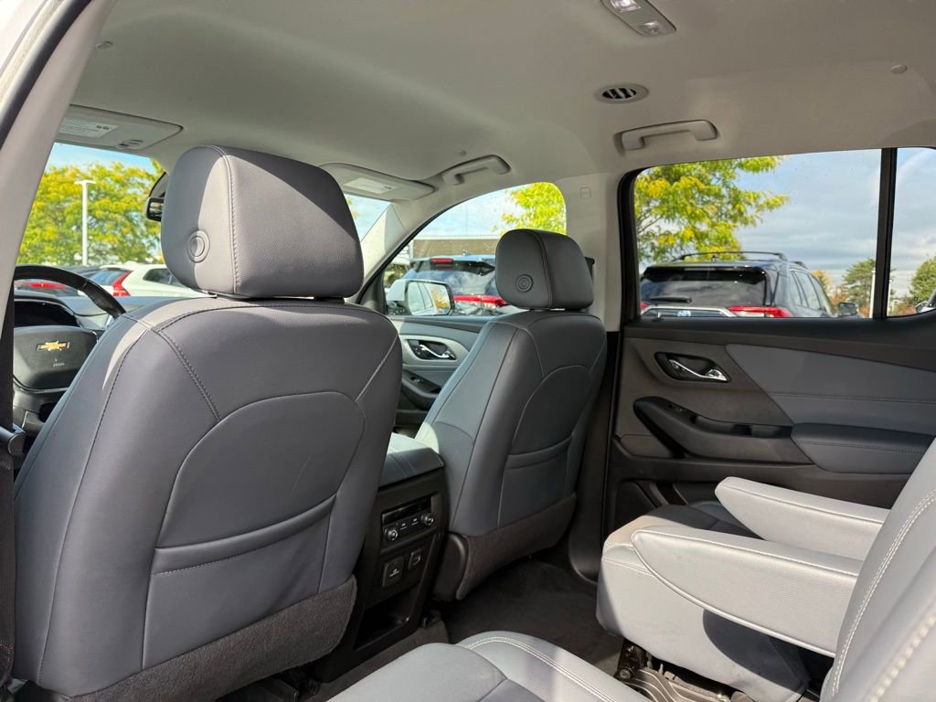 Used 2019 Chevrolet Traverse LT w/ LT Premium Package image 14